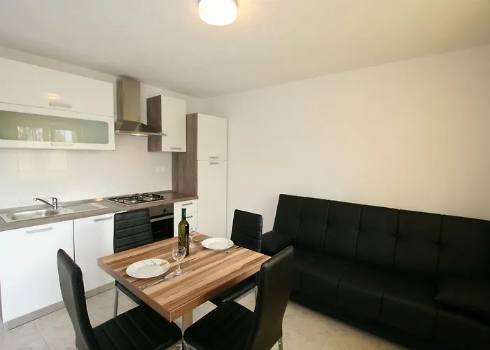 Hodzic Апартаменты